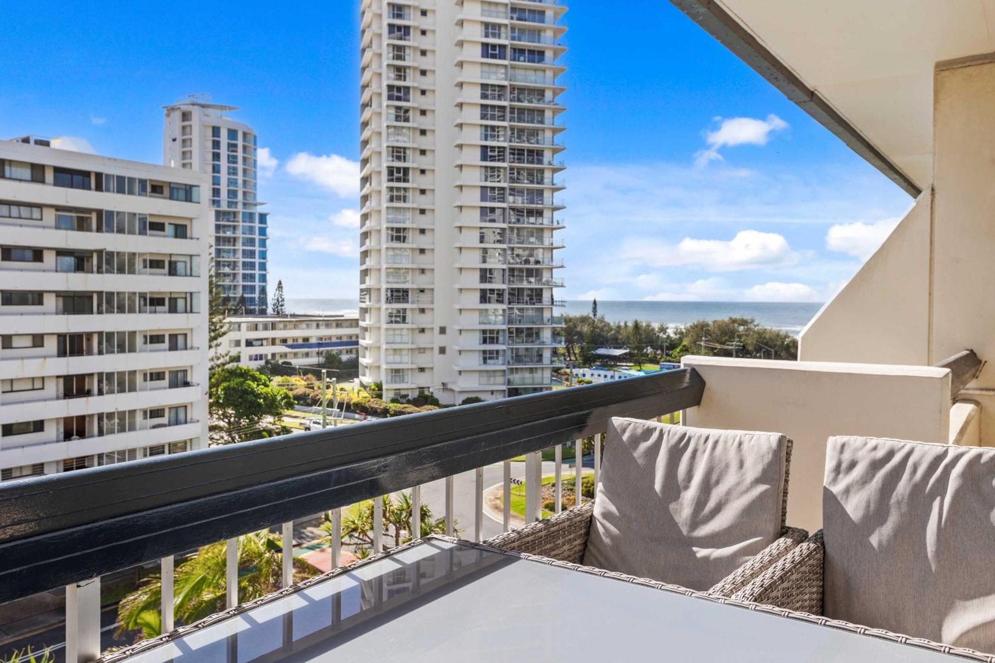 Hi Ho Beach Apartments On Broadbeach Gold Coast Eksteriør bilde